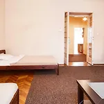 Calm Pedzichow Street Apartman *